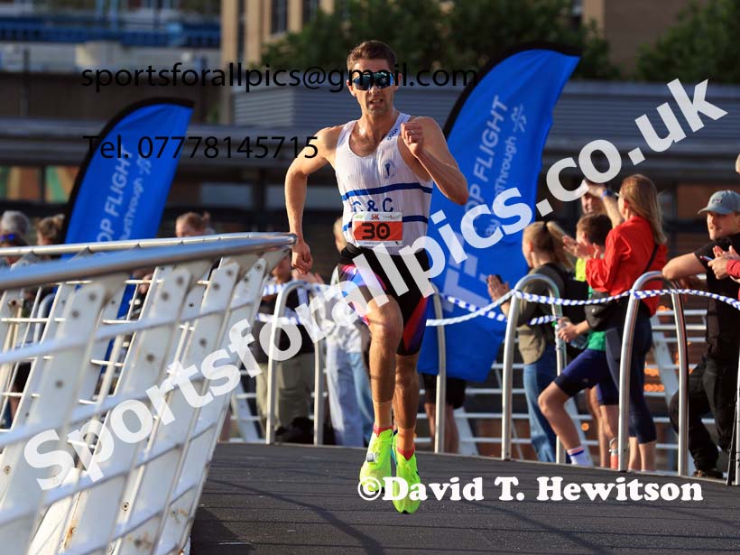 The 2024 Quayside 5k Road Race, Newcastle/Gateshead.  Photo: David T. Hewitson/Sports for All Pics
